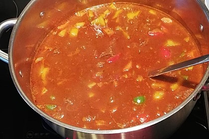 Gulaschsuppe Im Kessel Oder Topf Von Fredjupiter Chefkoch De