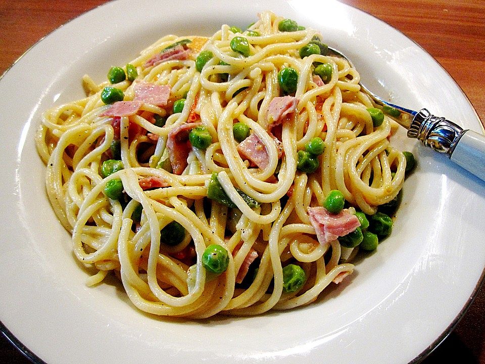 Spaghetti Mit Erbsen Sahnesauce Von Trekneb Chefkoch