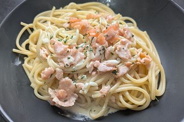 Spaghetti Mit R Ucherlachs Zitronensauce Von Semmel Chefkoch