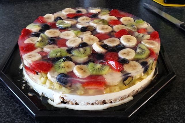 Erfrischende Sommertorte Mit Himbeeren Von Tschapa Chefkoch