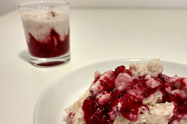 Kokos Grieß Pudding mit Himbeersauce von Zebra15 Chefkoch