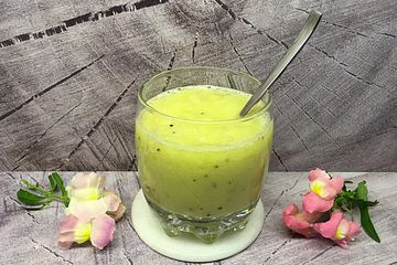 Ananas Kiwi Bananen Smoothie Von Smoothies4you Chefkoch