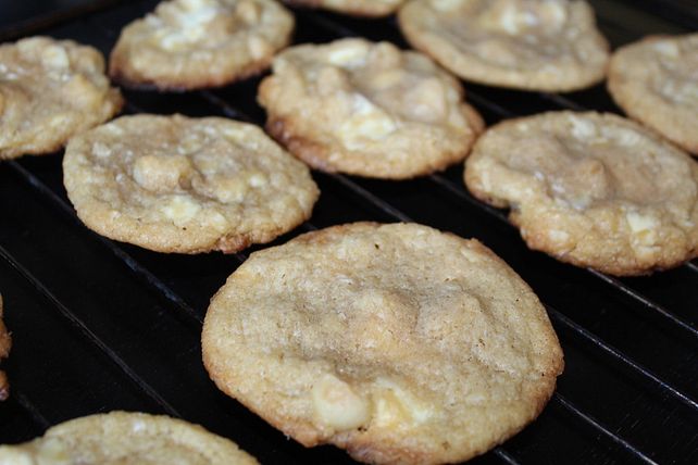 American Cookies Mit Macadamia Wei Er Schokolade Oder Peanut Butter Von