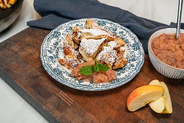 Kaiserschmarrn Mit Selbstgemachten Apfelkompott Von Chefkoch Philipp