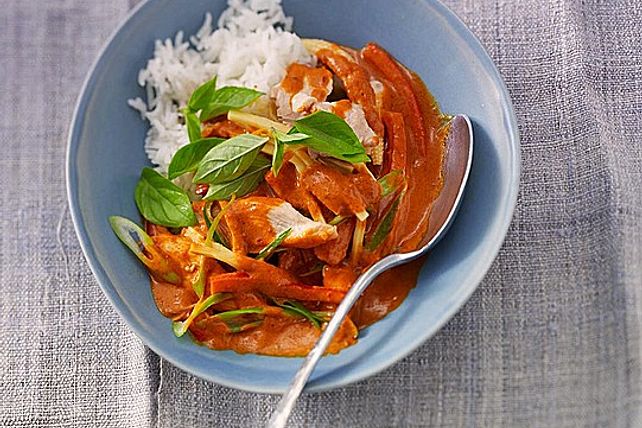 Schnelles Thai Curry Mit Huhn Paprika Und Feiner Erdnussnote Von