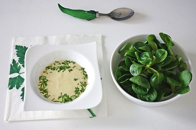 Schnelle Einfache Salatsauce Mit Joghurt Von Chefkochmampfi Chefkoch