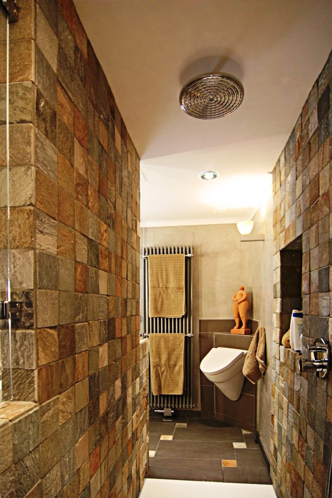 "Beton Ciré" (Beton mit Wachs-Versiegelung) als Küchenboden