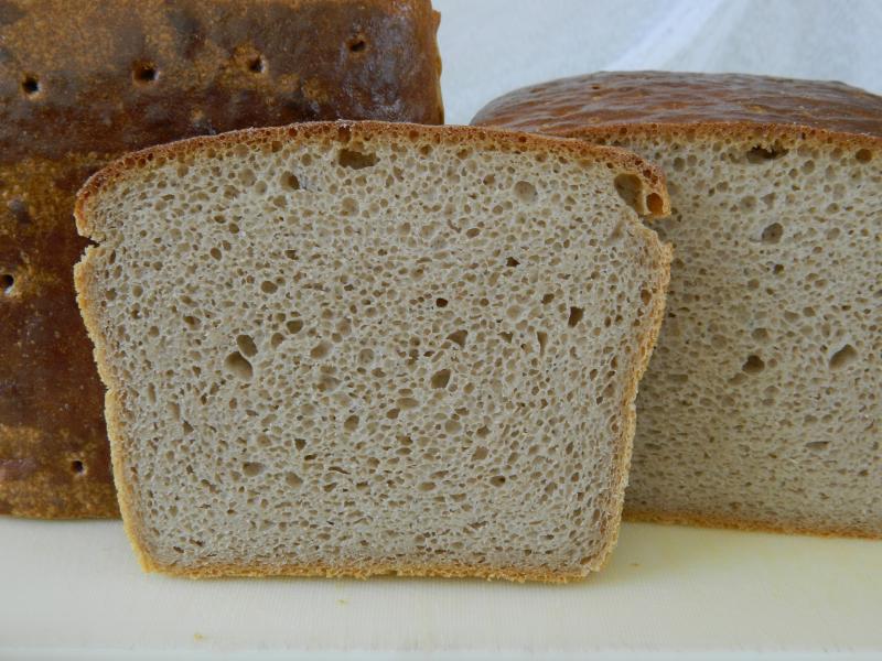 Brot Brötchen backen April 356443097