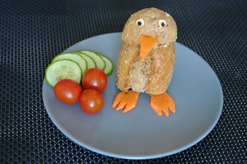 vollgefressener Vogel