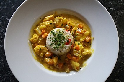 Fisch-Ananas-Curry mit Kokosmilch (Bild)
