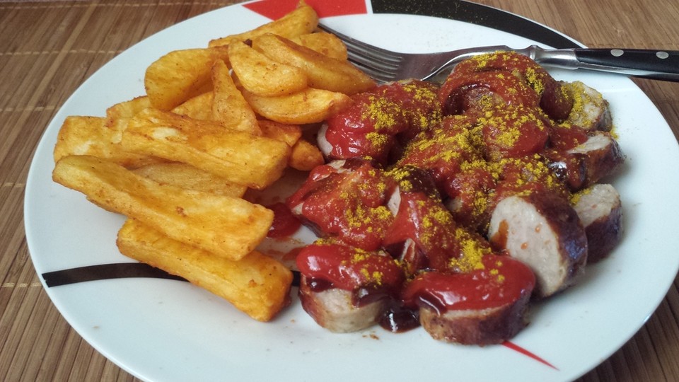 Currywurst mit Pommes frites von darklion | Chefkoch