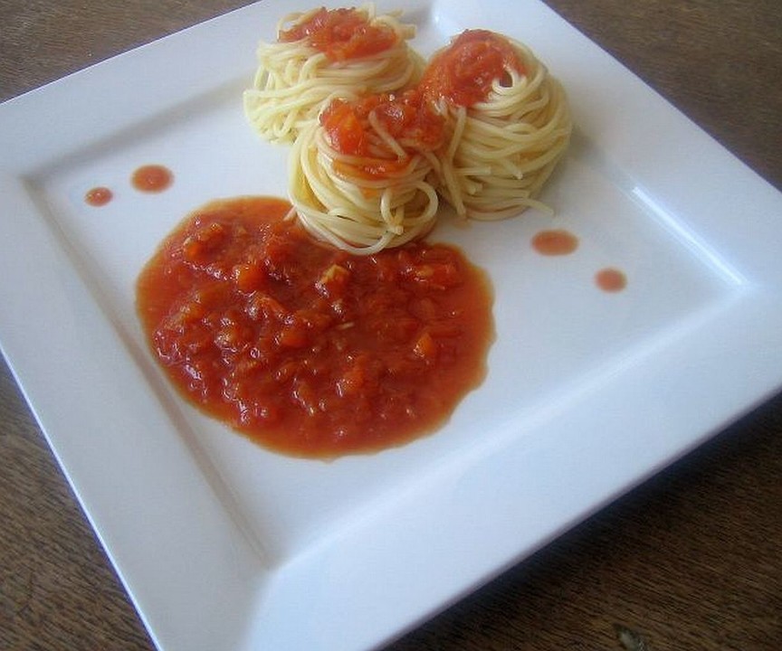 Einfache und frische Tomatensauce von lady_sandy | Chefkoch