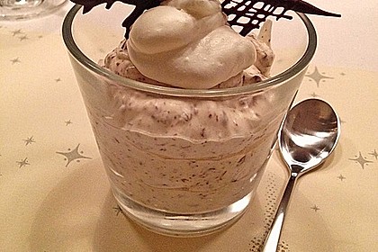 Schnelle Herrencreme. Dessert-klassiker In 10 Minuten.