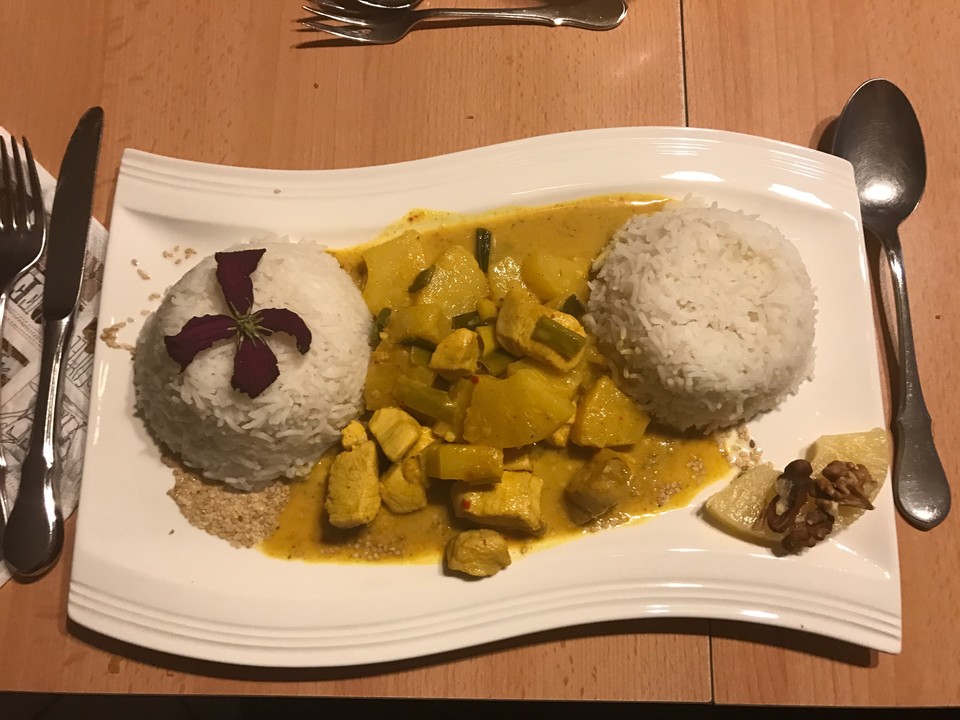 Hähnchen-Ananas-Curry mit Reis von Hot-as-Hell | Chefkoch