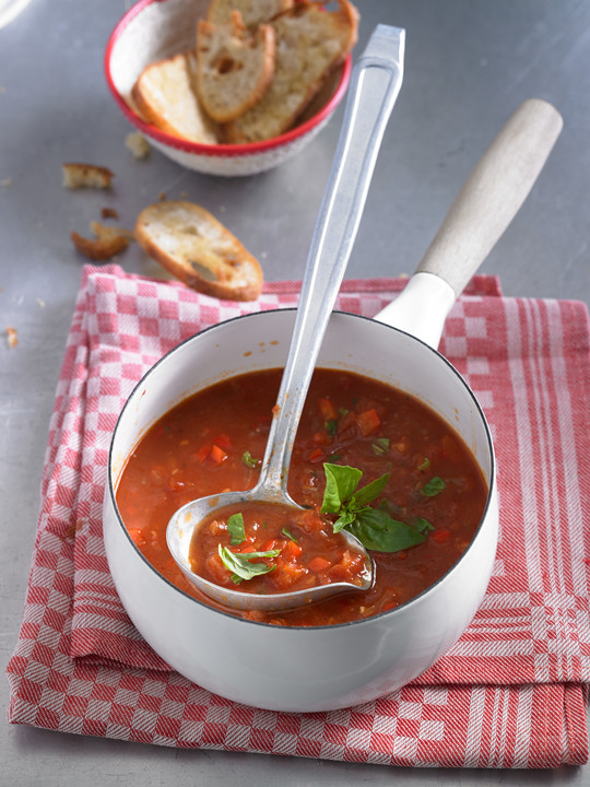 Einfache Paprika - Tomaten - Suppe von elanda | Chefkoch.de