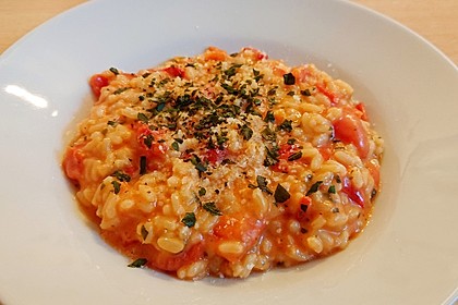 Tomaten-Mozzarella-Risotto (Bild)