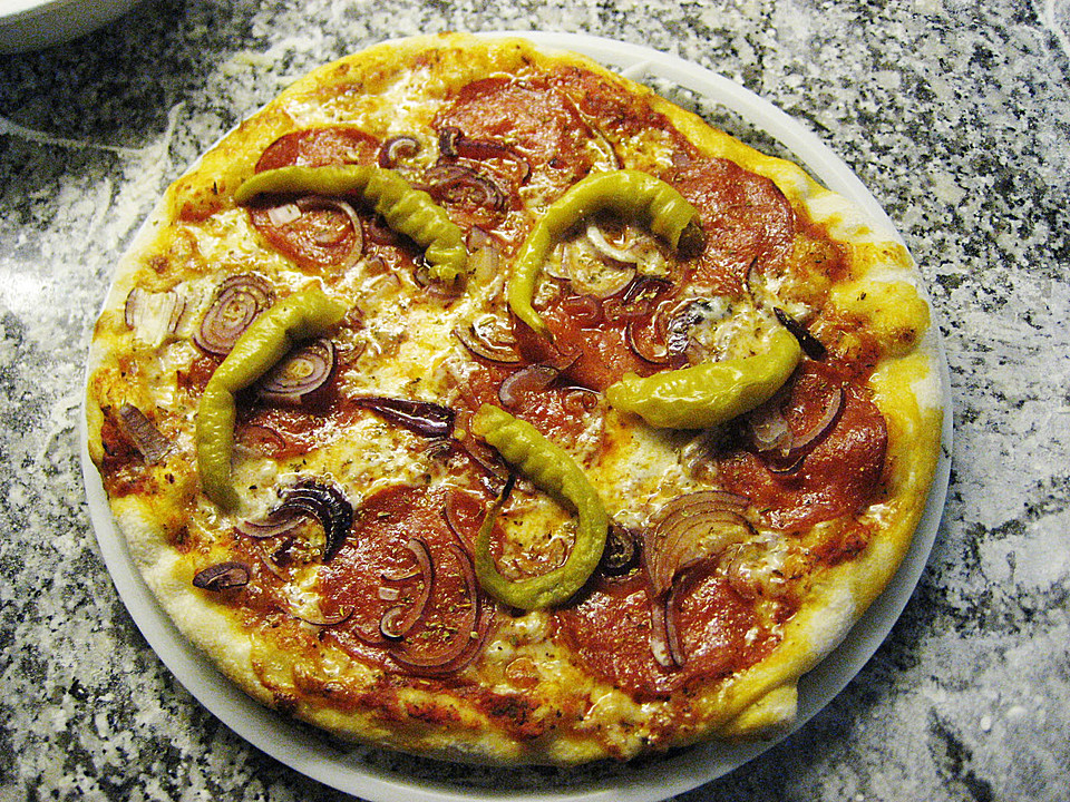 Pizzateig mit Dinkelmehl - Ein beliebtes Rezept | Chefkoch