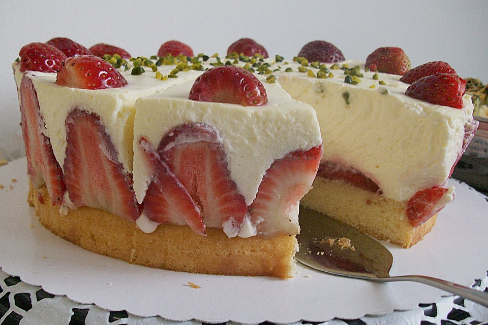 Erdbeer - Quark - Sahne - Torte von Süssmäulchen | Chefkoch