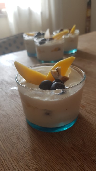 Mango - Quark - Dessert mit Walnüssen | Chefkoch