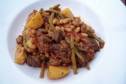 Lammtopf mit Bohnen und Kartoffeln (Bild)