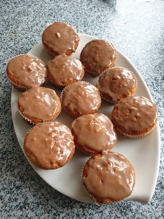 Apfel - Marzipan - Muffins von emandriana89 | Chefkoch