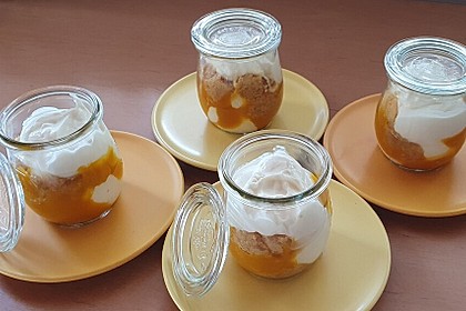 Pfirsich - Mascarponecreme mit Cookies (Bild)