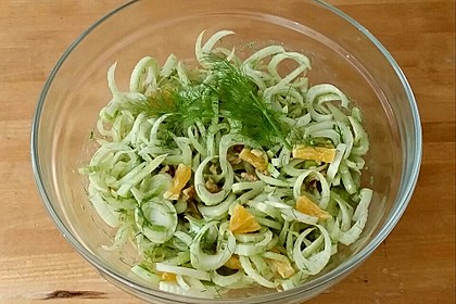 Fenchelsalat (Bild)