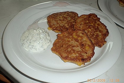 Maislaibchen mit Joghurtsauce (Bild)
