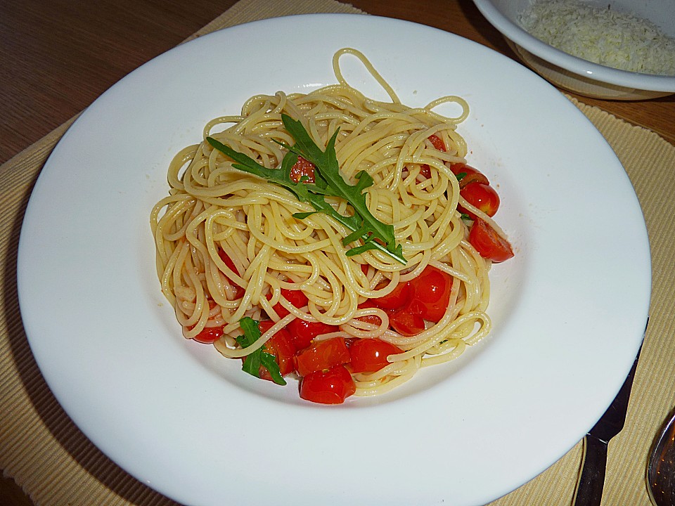Penne mit Rucola und Tomaten - Ein gutes Rezept | Chefkoch