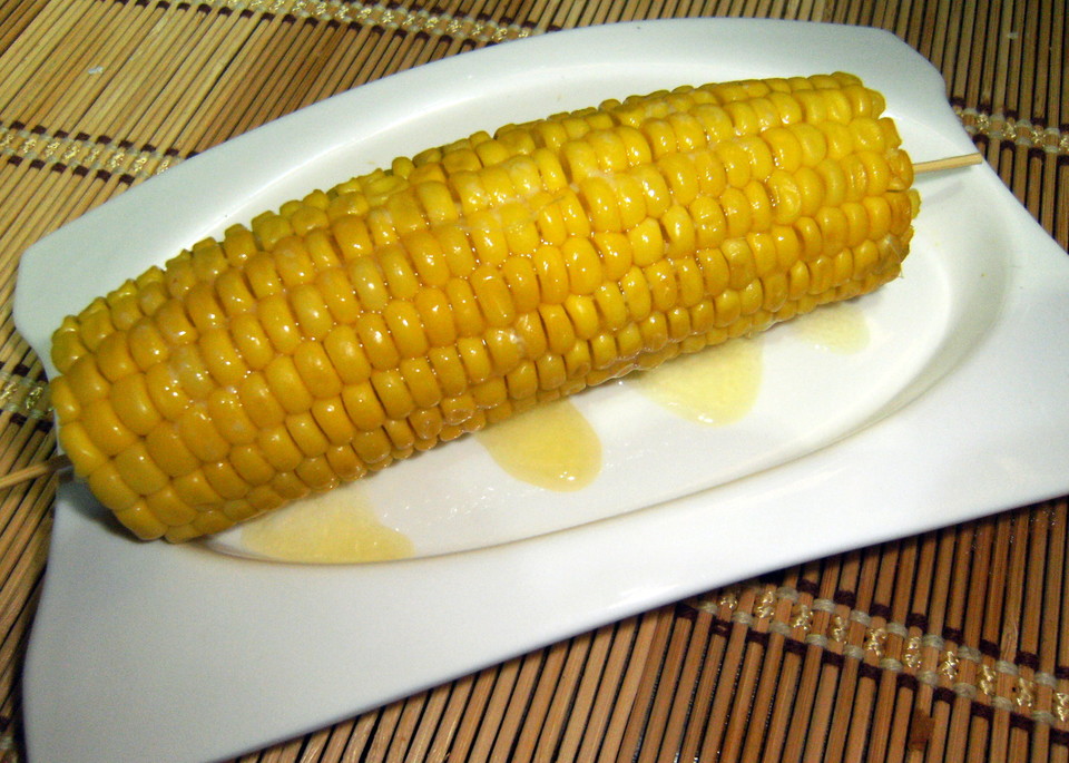 Maiskolben mit Butter von Herta | Chefkoch