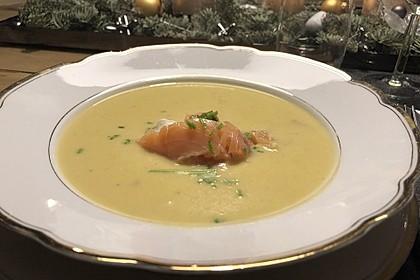 Käse - Lauch - Suppe mit Lachs (Bild)