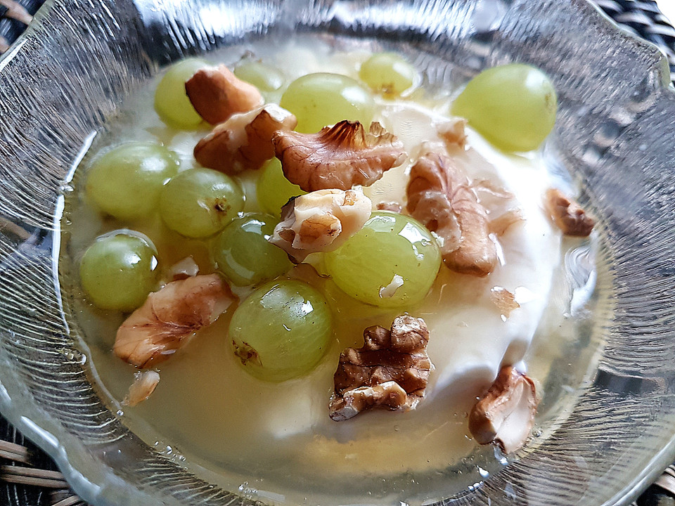 Griechischer Joghurt mit Honig und Walnüssen von Bananinchen | Chefkoch