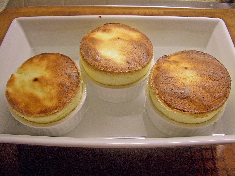 Topfensoufflé mit Erdbeerragout von Torte80 | Chefkoch