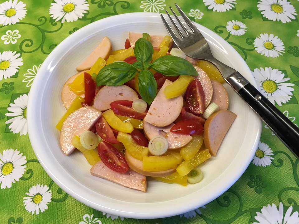 Wurstsalat mit Paprika und Tomaten von guncity19 | Chefkoch