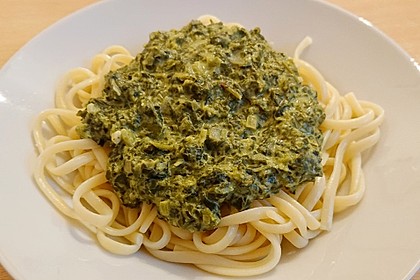 Spaghetti mit Spinat - Feta - Knobi - Soße (Bild)