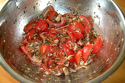 Tomatensalat mit Thunfisch (Bild)