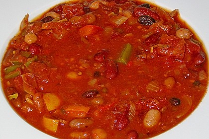 Bohnensuppe feurig-scharf (Bild)
