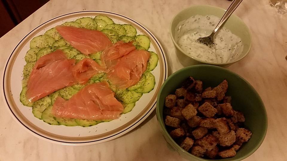 Lachs auf Gurken - Carpaccio von Dinifee | Chefkoch