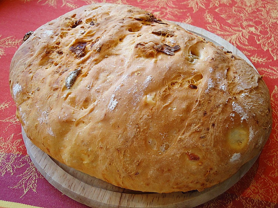 Brot mit Oliven und getrockneten Tomaten von Pumpkin-Pie | Chefkoch