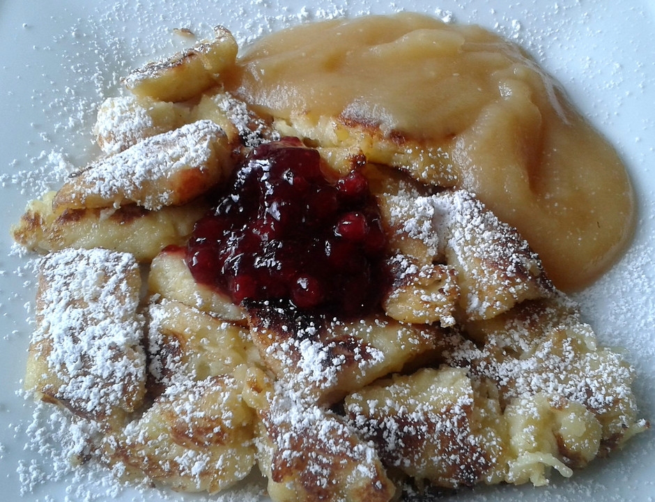 Kaiserschmarren mit Apfel und Vanillesauce von Sarah von SarahGoldwyn ...