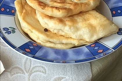 Georgisches Käsebrot (Bild)