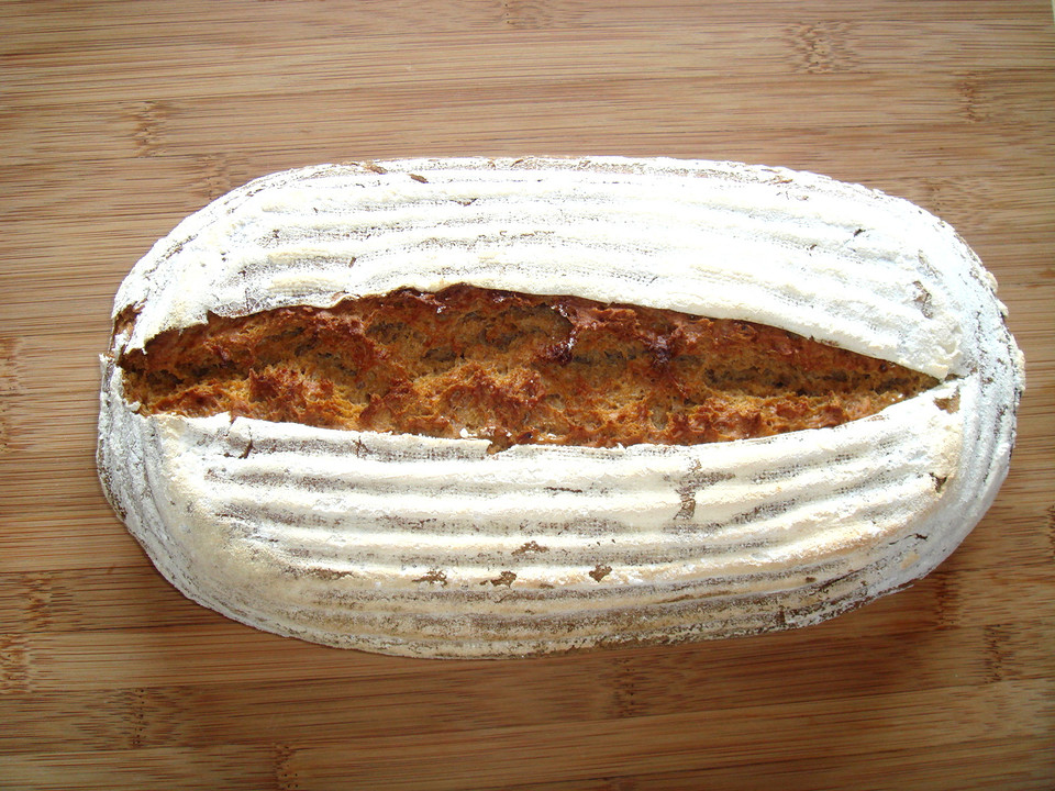 Einfaches Roggen - Weizen - Mischbrot | Chefkoch.de