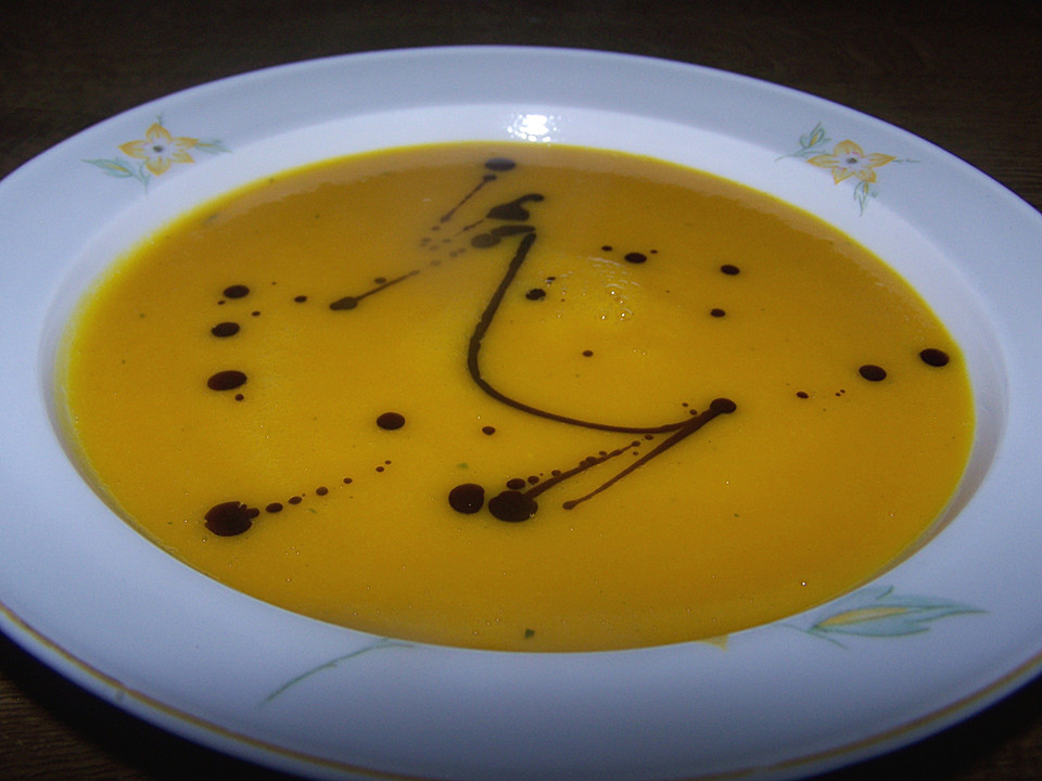 Kürbissuppe einfach und schnell von mondenkind1966 | Chefkoch Kürbissuppe einfach und schnell von mondenkind1966 | Chefkoch