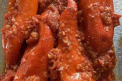 Gefüllte Spitzpaprika mit Couscous (Bild)