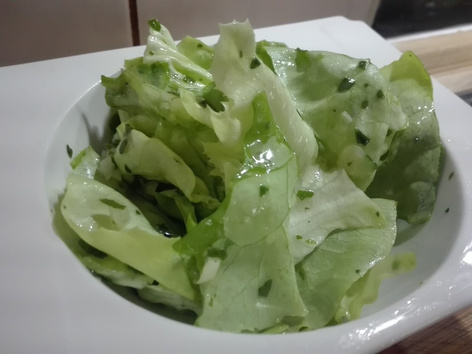 Kopfsalat mit Zitronendressing ohne Fett von Dodinchen | Chefkoch