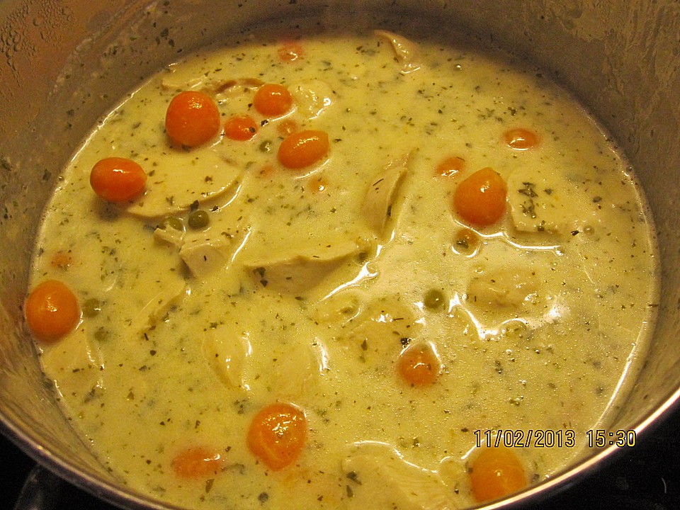 Illes pochierte Hähnchenbrust mit Meerrettich - Senf Soße für die ... Illes pochierte Hähnchenbrust mit Meerrettich - Senf Soße für die ...