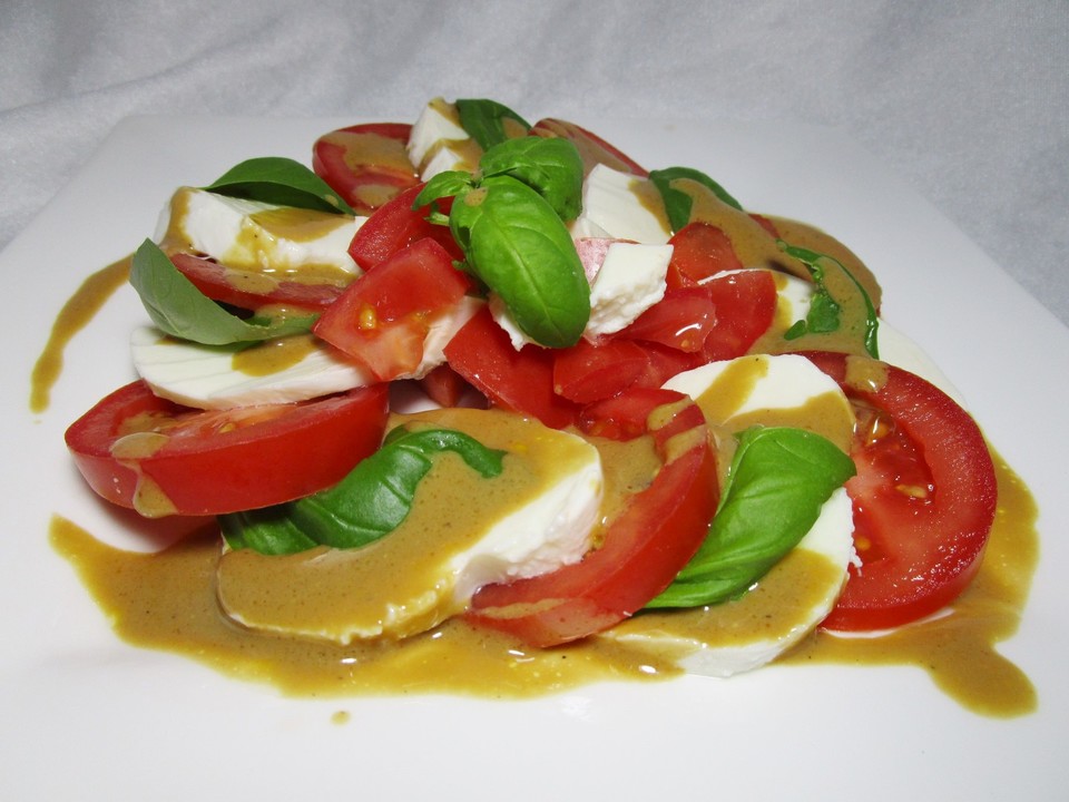 Tomaten Mozzarella Salat Mit Balsamico Dressing Von | Hot Sex Picture