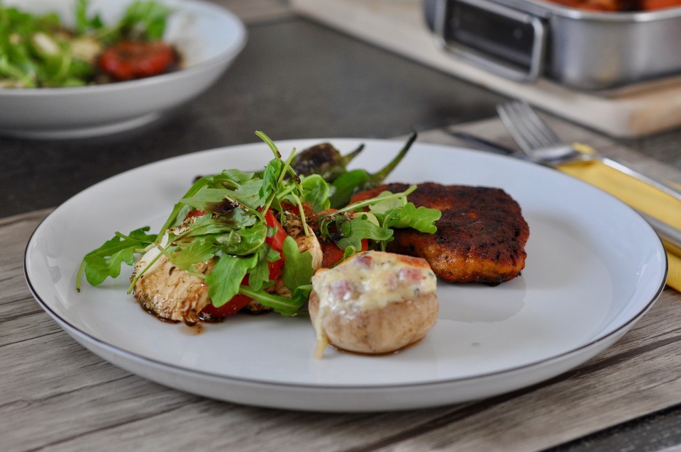 Tomaten - Mozzarella Salat mit Balsamico Dressing von laeticia | Chefkoch