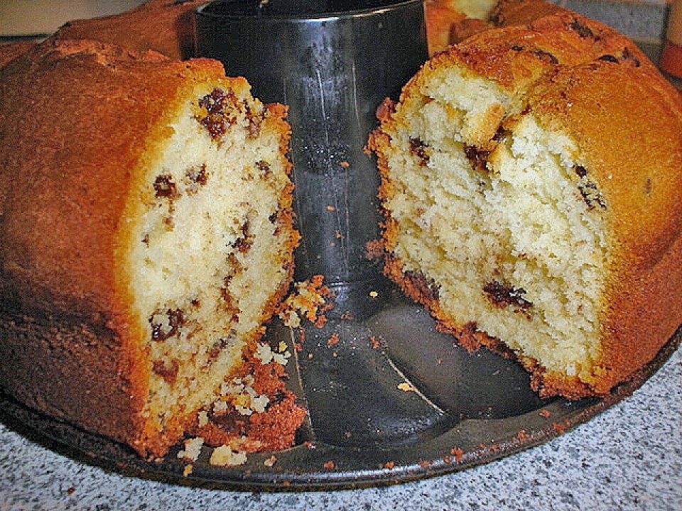 Napfkuchen mit Schokoplätzchen von Nessa666 | Chefkoch