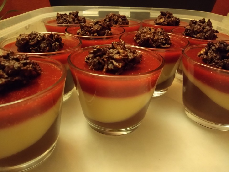 Erdbeer - Schoko - Vanille - Dessert von Titlis2912 | Chefkoch